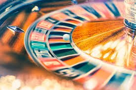 Pasukan77 Live Casino dengan dealer asli siap dimainkan